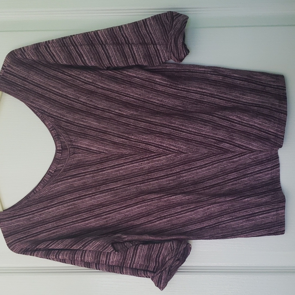 Relaxed fit purple top